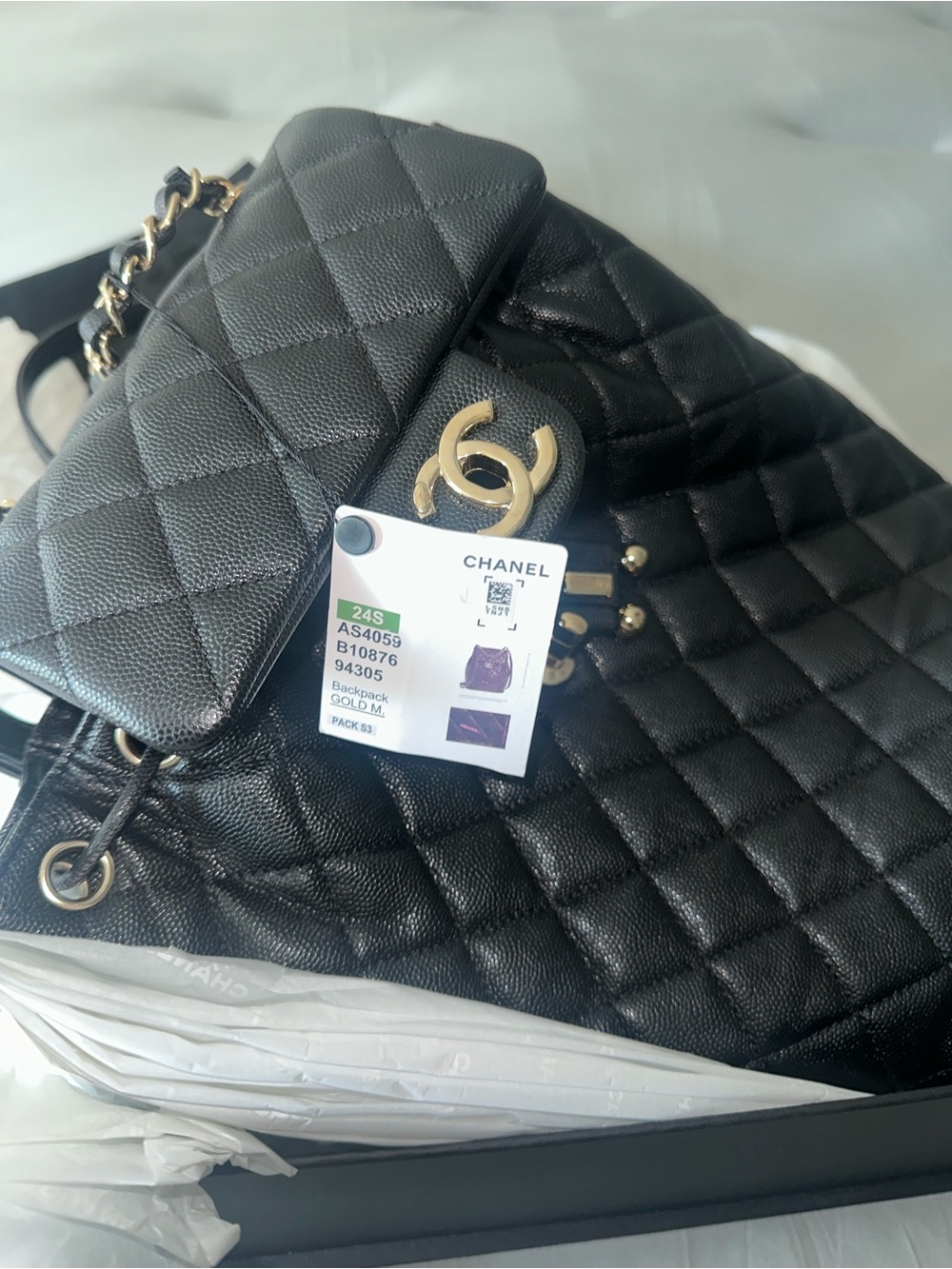 CHANEL Black Quilted Leather Drawstring Backpack with Gold CC - Picture 6 of 7